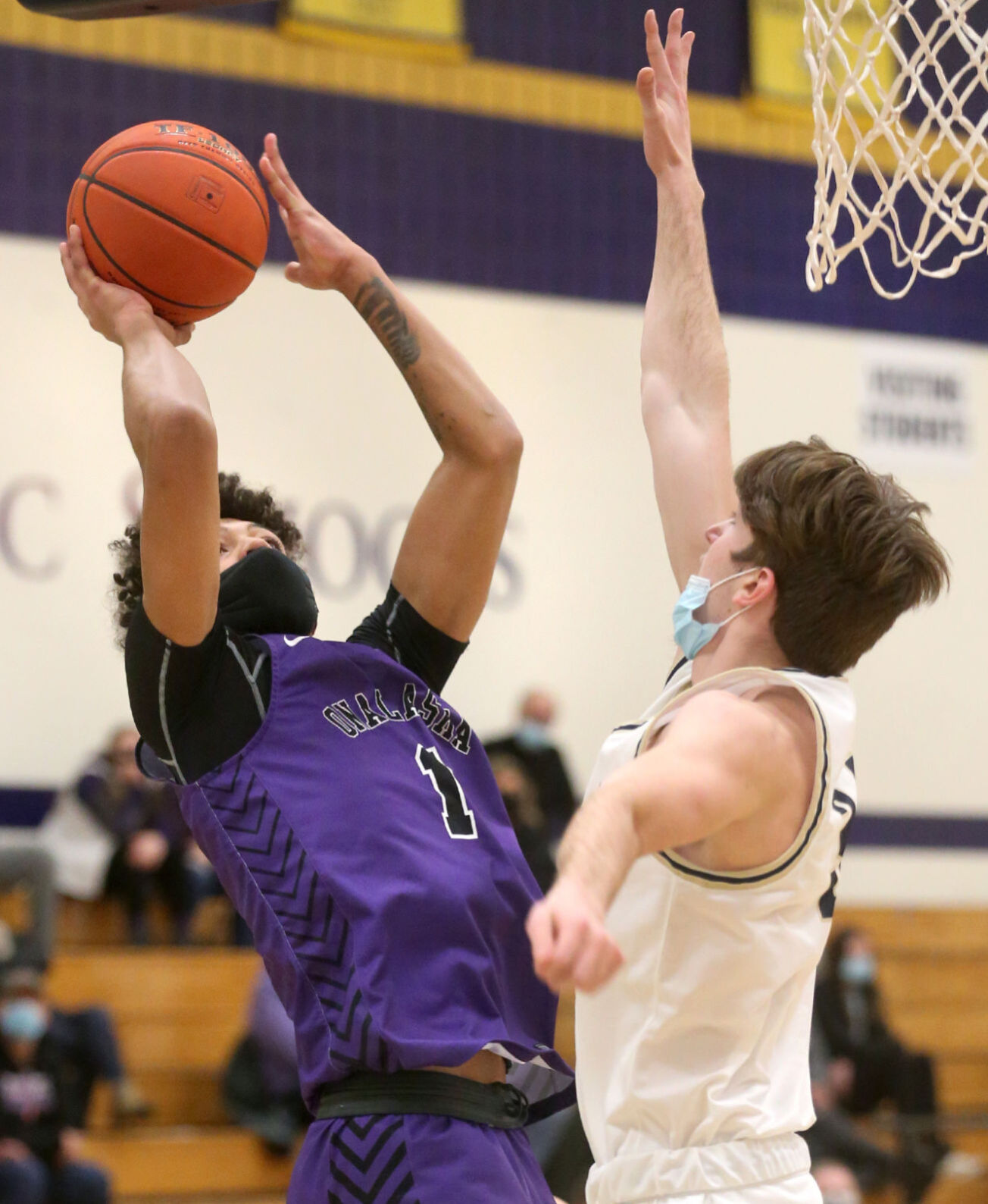 January 19: Onalaska vs Aquinas